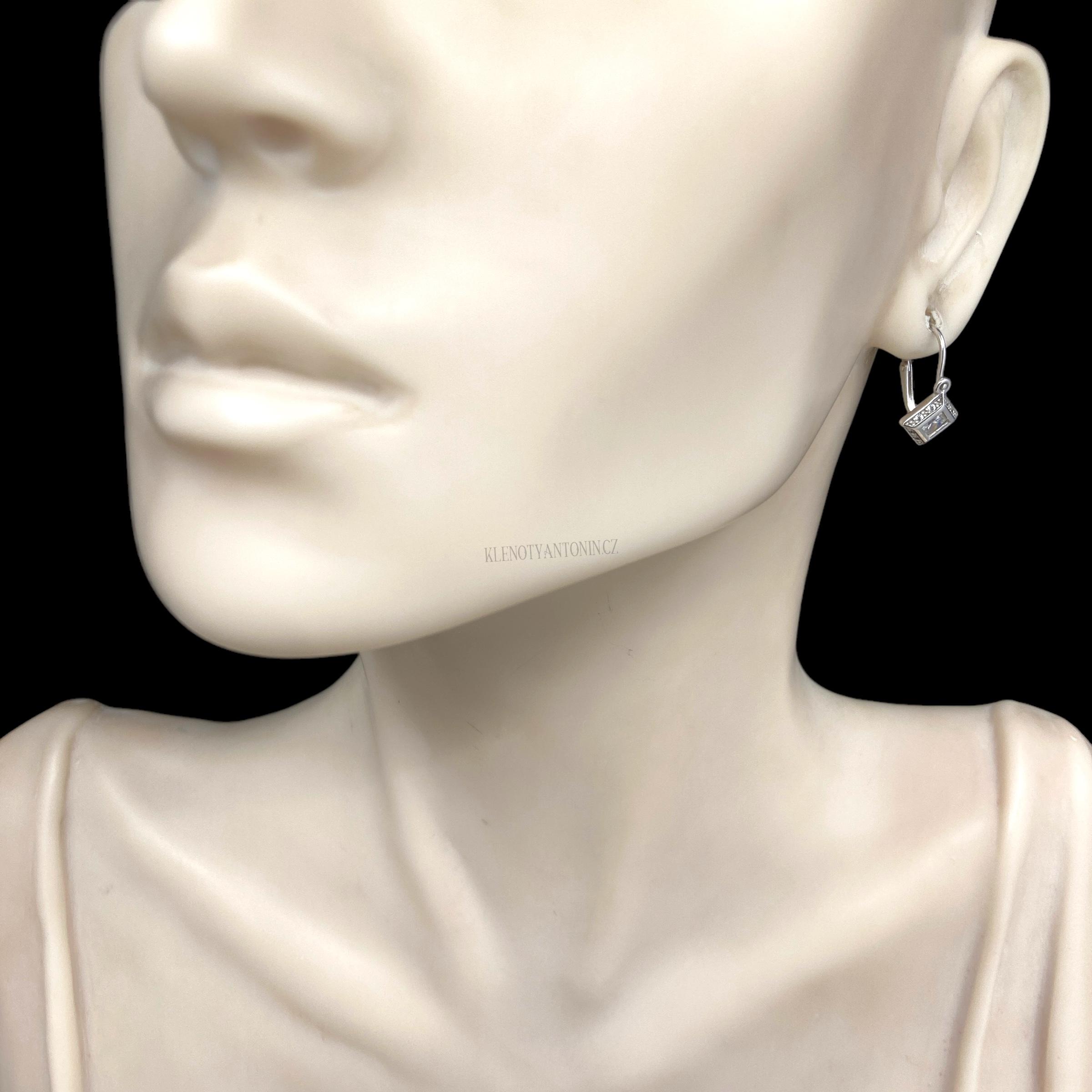 Zlaté dětské náušnice se zirkony (Au 585/1000, 1,92g)