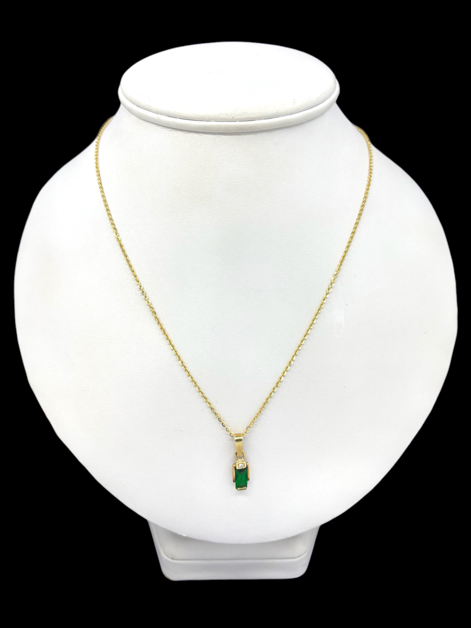 Zlatý přívěsek se zeleným kamenem 172892 (Au 585/1000, 1,14g)